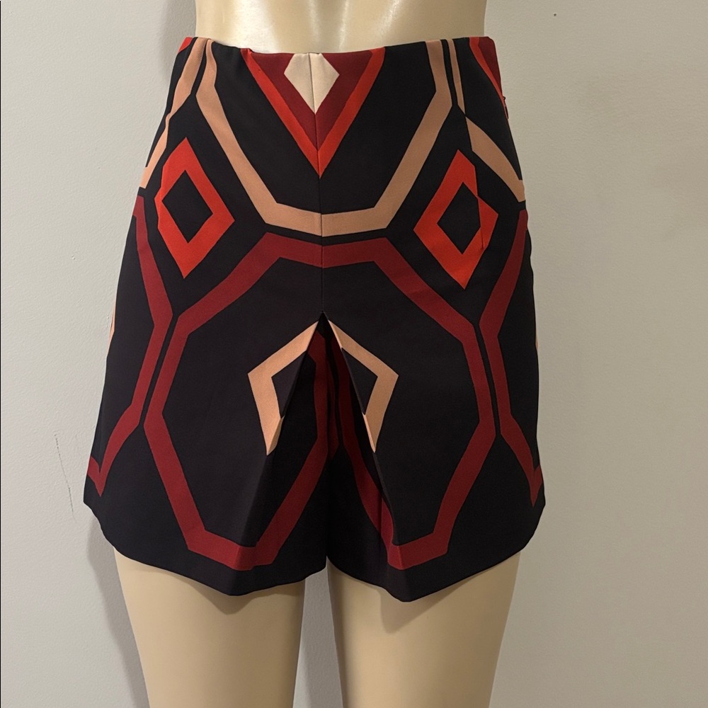 Zara Geometric Black and Orange Shorts - Picture 3 of 7